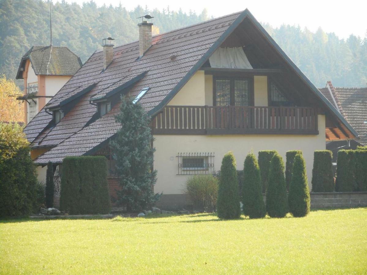 Apartmany Pod Hradem Holstejn Exterior photo