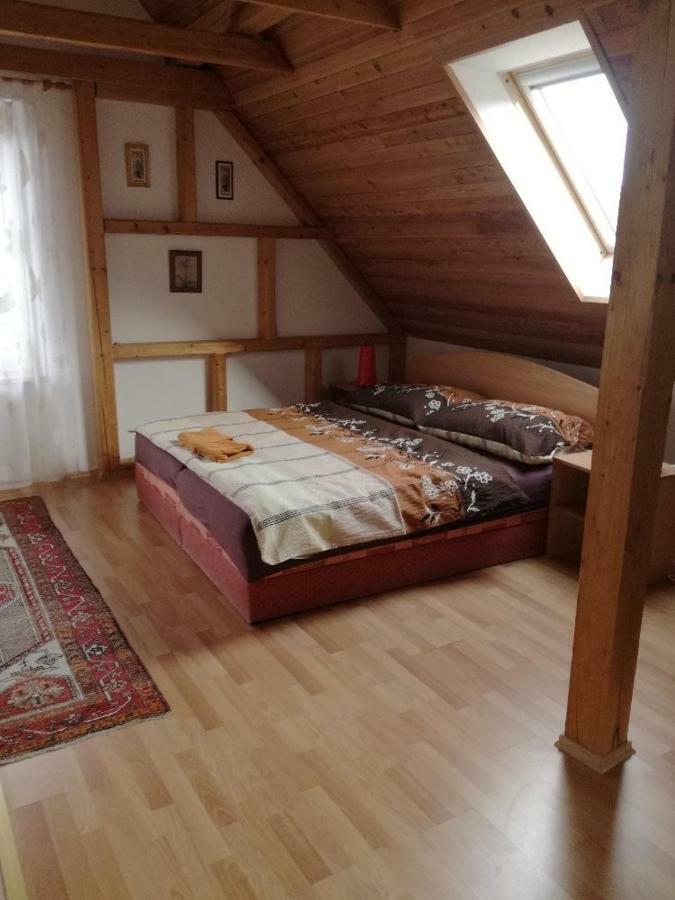 Apartmany Pod Hradem Holstejn Exterior photo